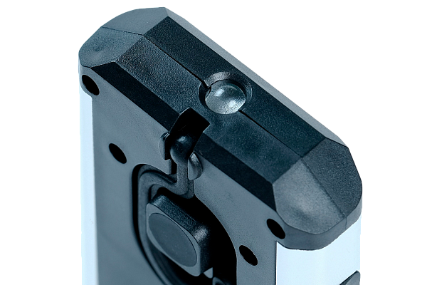 Фонарь светодиодный, аккумуляторный, с бесконтактным зарядным устройством